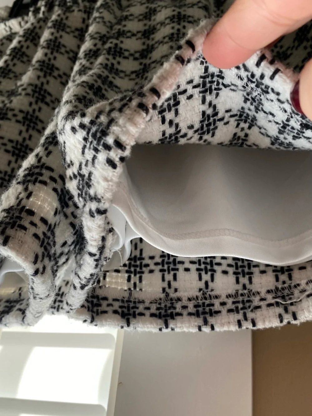 btween Black & White Houndstooth Cropped Jacket and skirt. (Set) - Picture 10 of 12